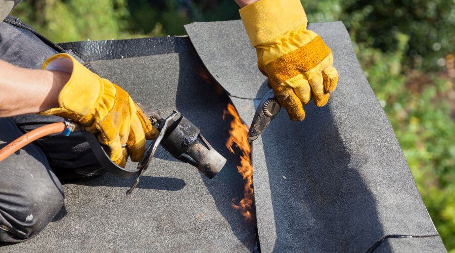 Professional gutter cleaning in Jasper, MN